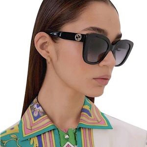 Gucci Black Framed Sunglasses w/ Gray lenses